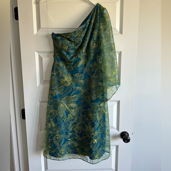 NWOT JS Collections - Asymmetric Embroidered Evening Dress - Picture 4 of 12